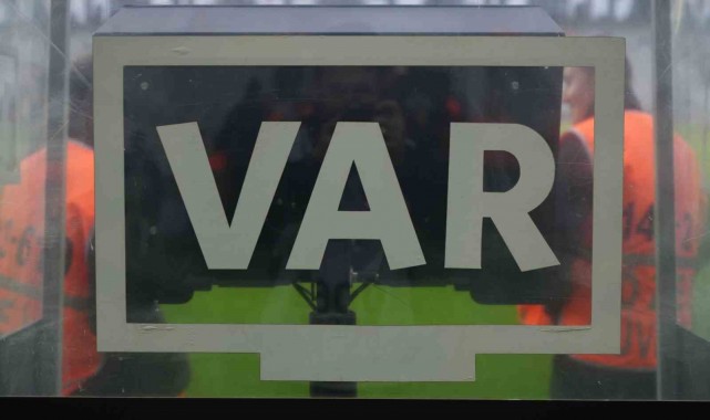 Başakşehir - Trabzonspor maçının VAR'ı açıklandı