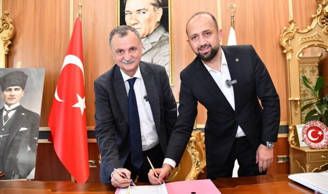 Başkan Balaban işçiye verdiği 1 mayıs ikramiyesi sözünü tutuyor