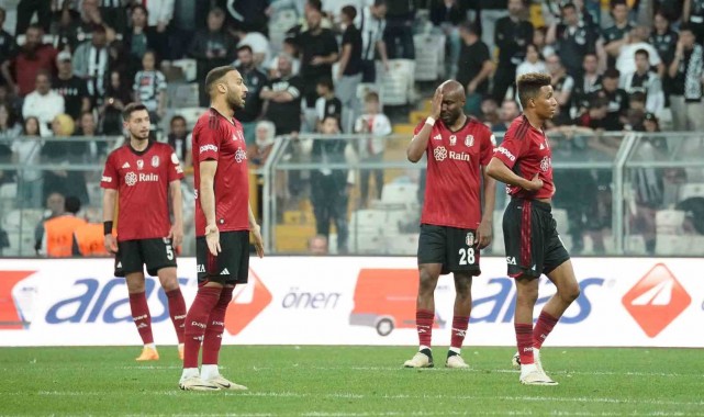 Beşiktaş, sezonun son iç saha maçını beraberlikle tamamladı