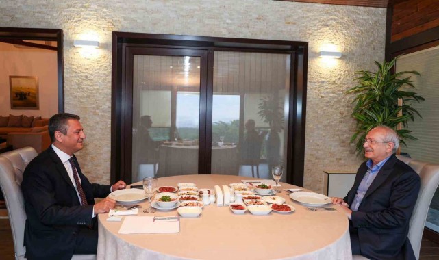 CHP Genel Başkanı Özel, Kılıçdaroğlu ile bir araya geldi