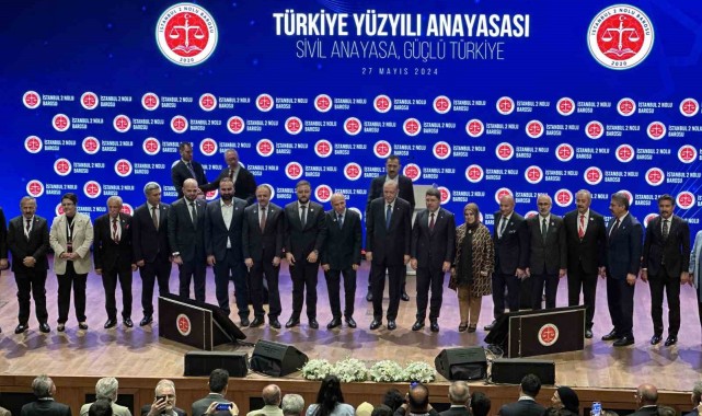 Cumhurbaşkanı Erdoğan: "Çerçevesini darbecilerin çizdiği sorunlu anayasa ile yola devam edemeyiz"