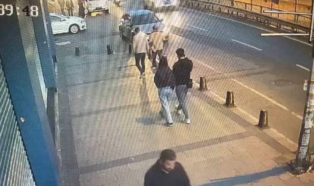 Film gibi olay: Sahte polisler korsan taksiciyi "aracı bağlarız" diye dolandırdı