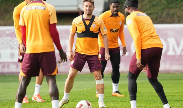Galatasaray, Fenerbahçe maçı hazırlıklarını sürdürdü