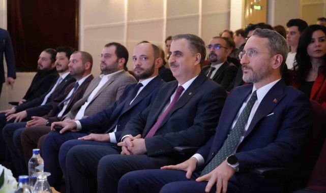 İletişim Başkanı Fahrettin Altun: "Hakikat krizi derinleşiyor"