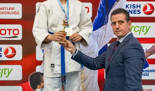 Manisalı judocu Hira Kılkış, Türkiye şampiyonu oldu