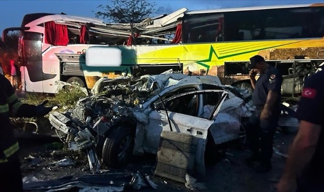 Mersin'de feci kaza: 10 ölü, 30 yaralı 
