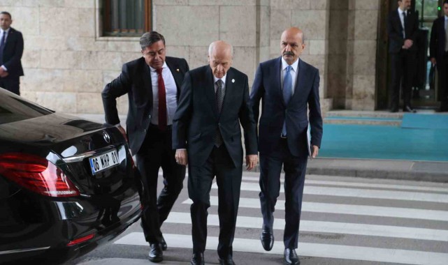 MHP Lideri Bahçeli: "Beklentimiz, İsrail'in katil başbakanı hakkında ülkemizin bir an evvel yakalama kararı çıkarmasıdır"