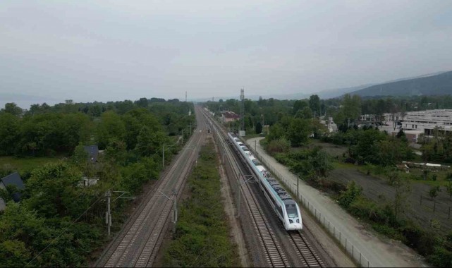 Milli Elektrikli Tren Seti 575 bin yolcu taşıdı