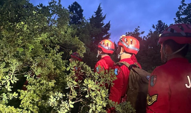 Spil’de Kaybolan Dağcıları Jandarma Buldu