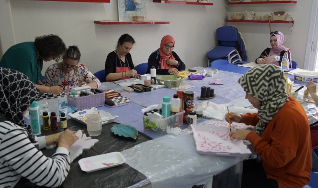 Topçuasım Hanımlar Lokali'nde kurslar sürüyor