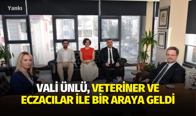 Vali Ünlü, veteriner ve eczacılar ile bir araya geldi