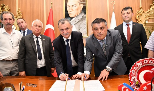 Yunusemre'den memurları sevindiren protokol
