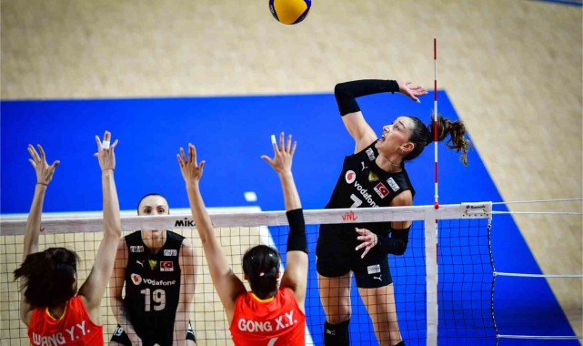 2024 FIVB Voleybol Milletler Ligi: Çin: 3 - Türkiye: 2