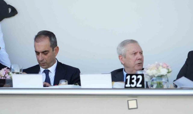 Aziz Yıldırım, Gazi Koşusu için Veliefendi Hipodromu'nda