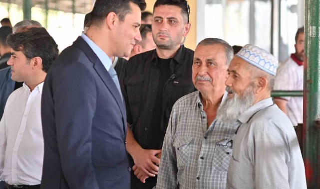Başkan Zeyrek kurban pazarlığına aracı oldu