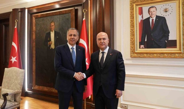 CHP Genel Başkan Yardımcısı Murat Bakan, İçişleri Bakanı Ali Yerlikaya'yı ziyaret etti
