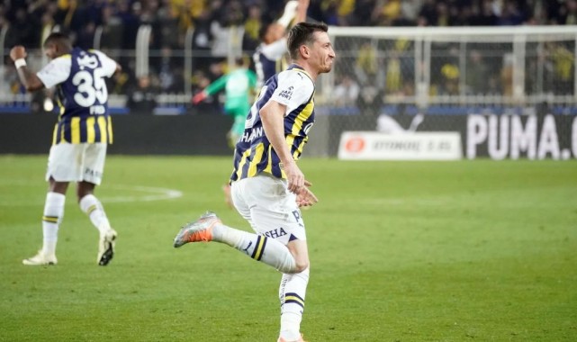 Fenerbahçe, o ismi kadrosuna kattı