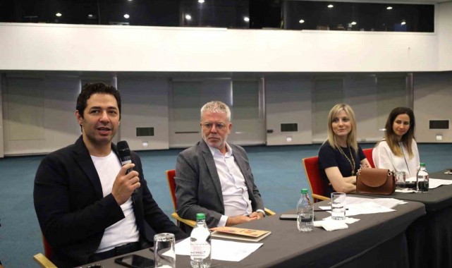 İzmir Ekonomi'de 'girişimcilik' buluşması