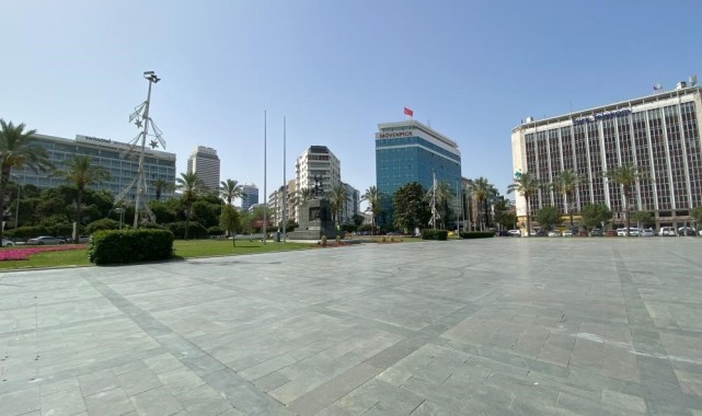 İzmir'de 42 yıllık sıcaklık rekoru kırıldı
