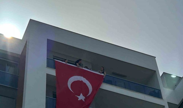 İzmir'e çifte şehit ateşi düştü