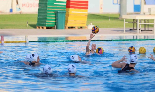 Manisa'da U16 Kadınlar Dünya Sutopu Şampiyonası heyecanı başlıyor