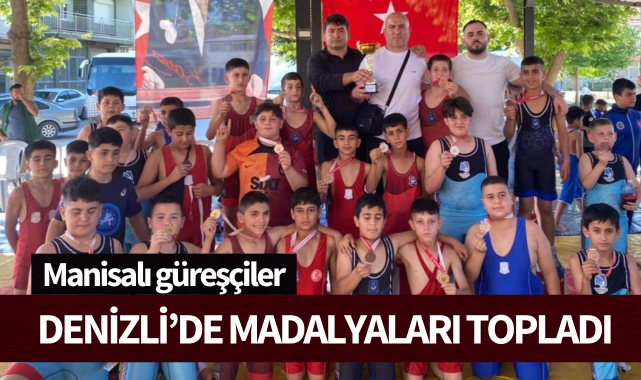 Manisalı güreşçiler madalyaları topladı