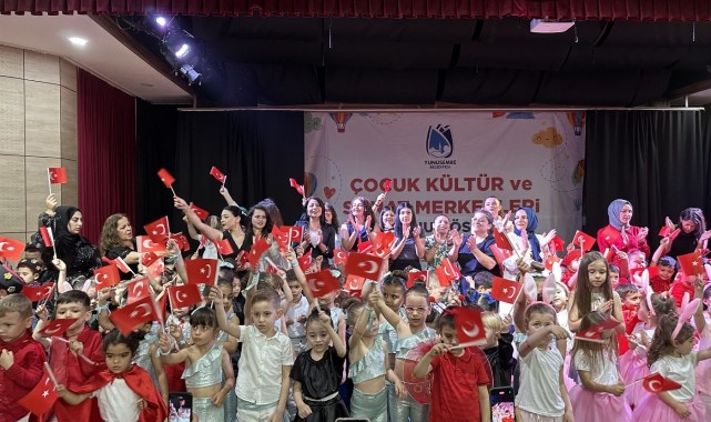 Manisalı minikler gösterileriyle büyüledi
