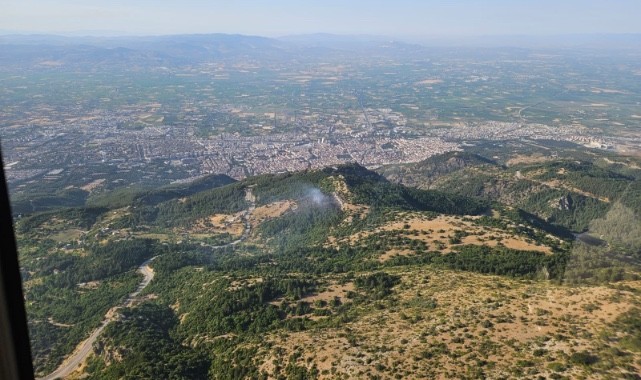 Spil Dağı'ndaki orman yangını kontrol altına alındı