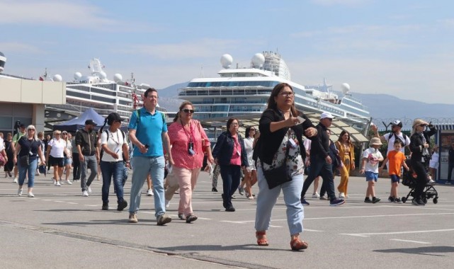 Turistler İzmir'de en çok 'deniz ve kültür' turizmini tercih ediyor