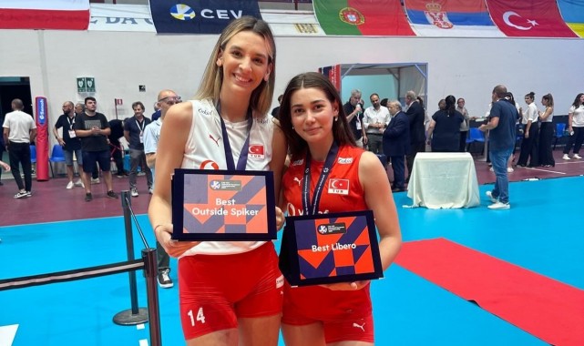 Aleksia Karutasu ve Selin Adalı, U22 Avrupa Şampiyonası'nda rüya takıma seçildi