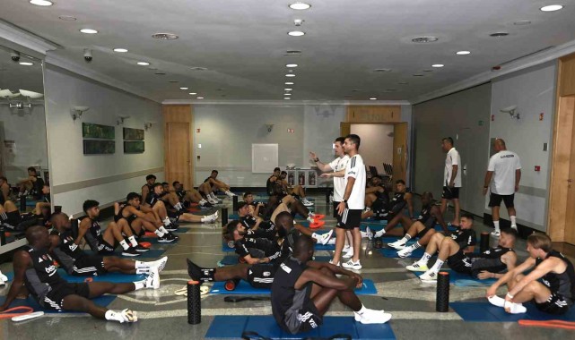 Beşiktaş, Slovenya'da ilk antrenmanını yaptı