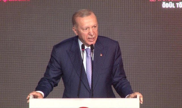 Cumhurbaşkanı Erdoğan: "Ölüm kusanlara karşı 15 Temmuz'da destan yazdık"