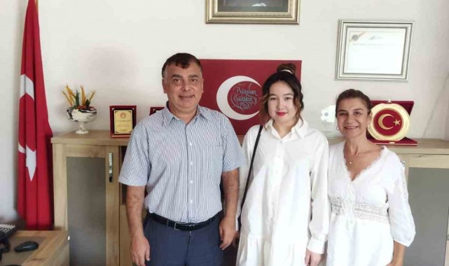 Egeli Bazarbaeva, 'Yılın En İyi Genç Bilim İnsanı Ödülü'nün sahibi oldu