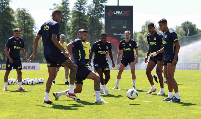 Fenerbahçe, yeni sezon hazırlıklarını sürdürdü