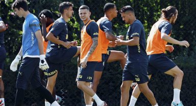 Fenerbahçe, yeni sezon hazırlıklarını sürdürdü