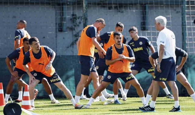 Fenerbahçe'de, yeni sezon hazırlıkları sürüyor