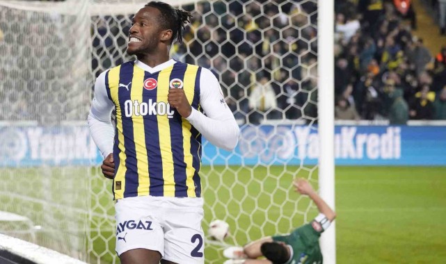 Galatasaray, Michy Batshuayi'yi kadrosuna kattı