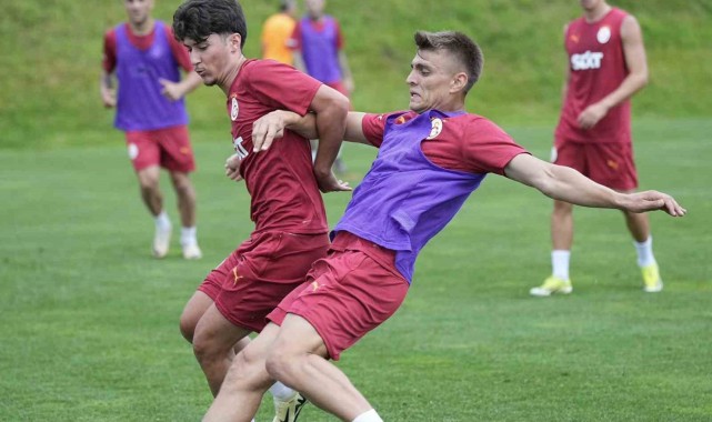 Galatasaray, savunma ve hücum çalıştı