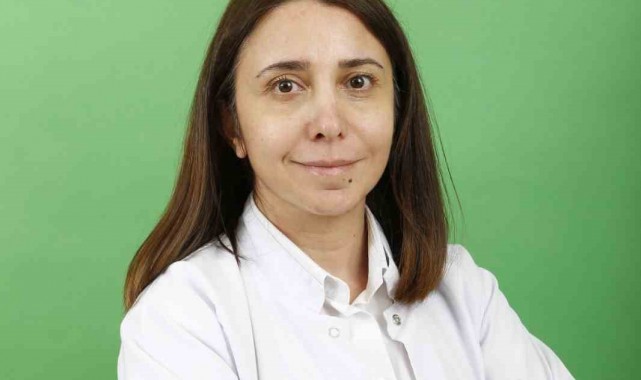 Göz Hastalıkları Uzmanı Dr. Akagün: "İç mekanlarda klima kullanırken gözlerinizi koruyacak şekilde oturun"
