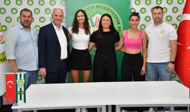 Manisa BBSK voleybolda transfer sezonuna başladı