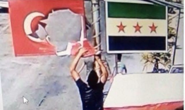 MİT, Suriye'nin El Bab şehrinde Türk bayrağına yönelik provokasyonda yer alan şahsı yakaladı