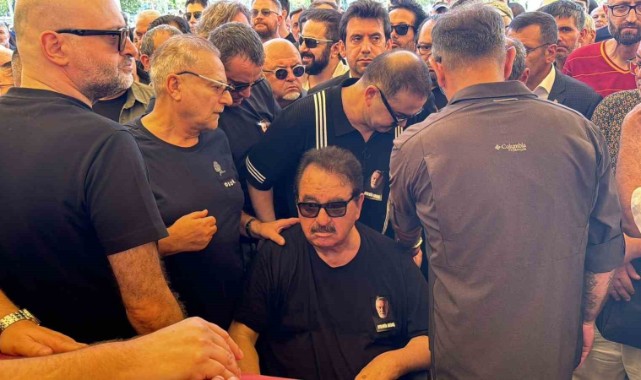 Aydemir Akbaş'ın cenazesinde arbede çıktı
