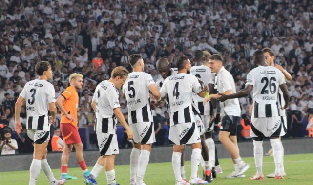 Beşiktaş, Süper Kupa'yı 3. kez kazandı