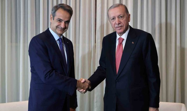 Cumhurbaşkanı Recep Tayyip Erdoğan, Yunanistan Başbakanı Kyriakos Miçotakis'i kabul etti.