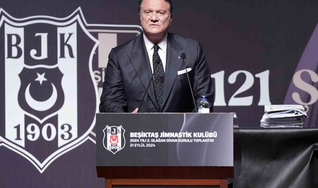 Hasan Arat: "Beşiktaş ayağa kalkmış ve hedeflerine koşmaktadır"
