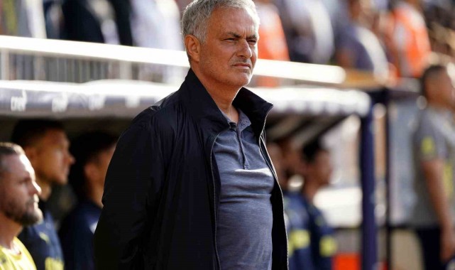 Jose Mourinho'dan 2 değişiklik