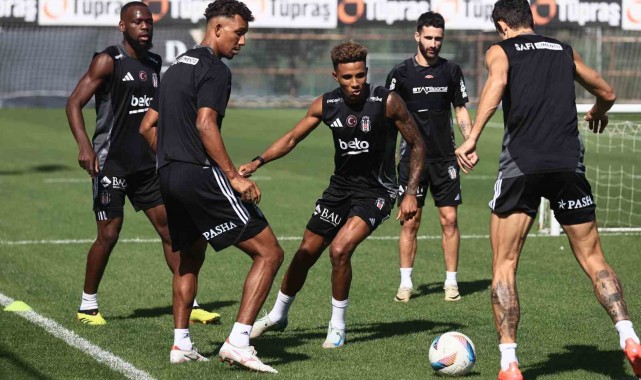 Beşiktaş, Gaziantep FK maçı hazırlıklarını tamamladı (Antrenman görüntüleri)