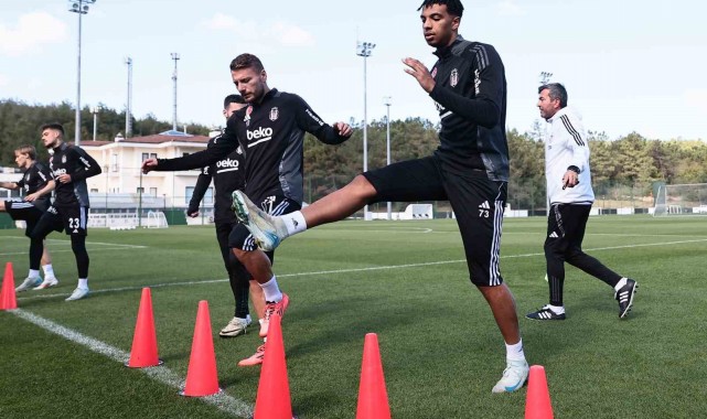 Beşiktaş'ta Lyon maçı hazırlıkları başladı