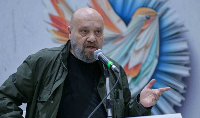 İZKİTAP okurları yazarlarla buluşturmaya devam ediyor