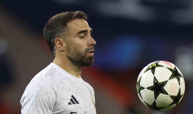 Real Madrid, sezonu kapatan Carvajal'ın sözleşmesini uzattı